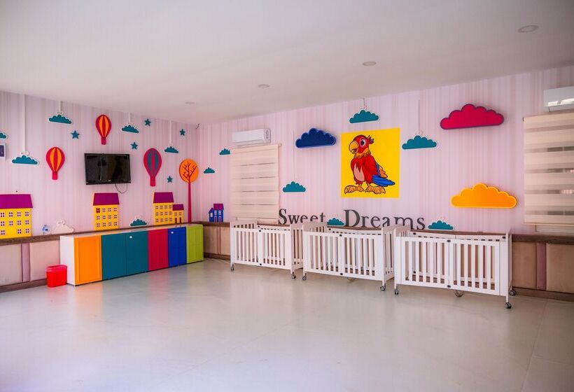 هتل Selectum Colours Side