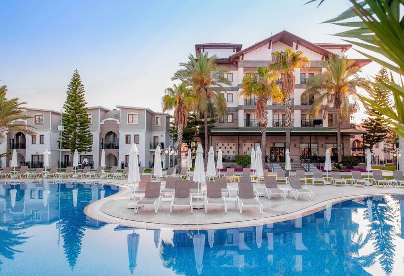 هتل Selectum Colours Side