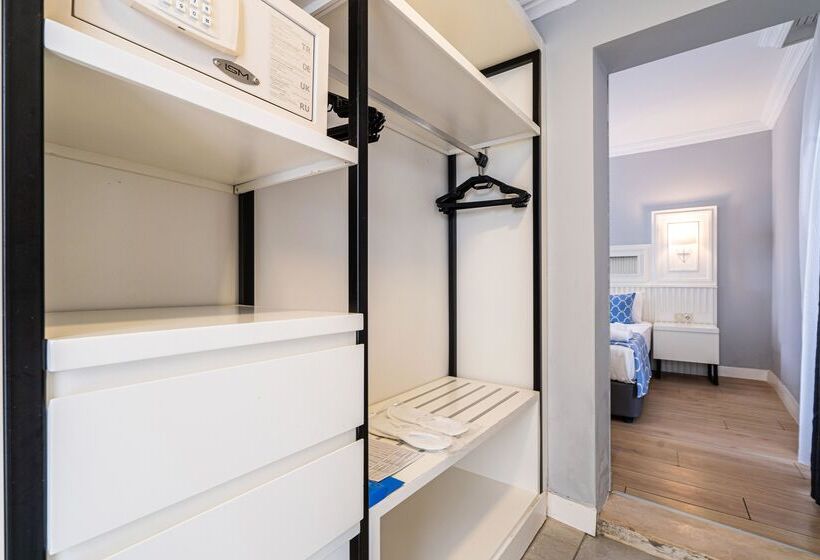 هتل Selectum Colours Side