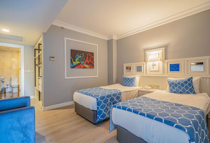 هتل Selectum Colours Side