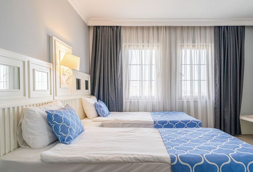 هتل Selectum Colours Side