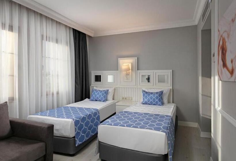 هتل Selectum Colours Side