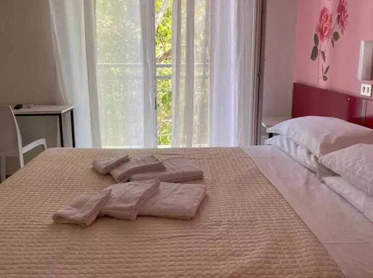 Отель Nova Dhely