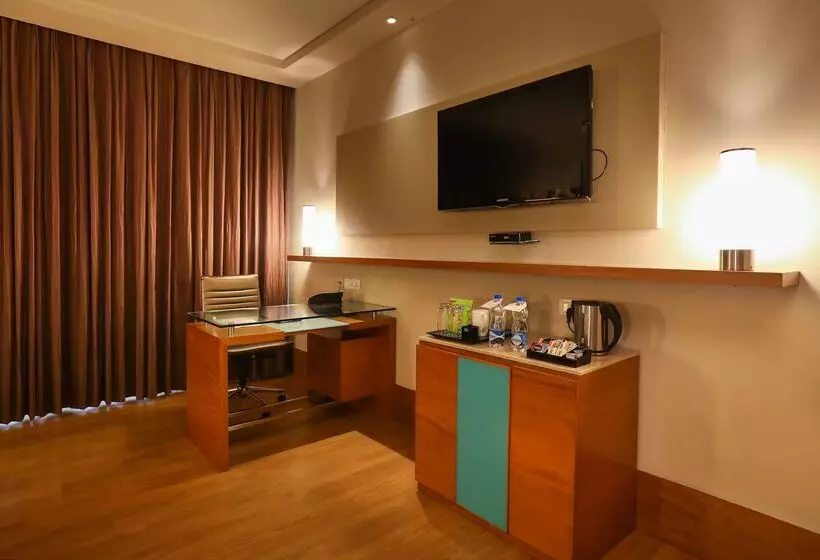 Radisson Blu Hotel Chennai City Centre