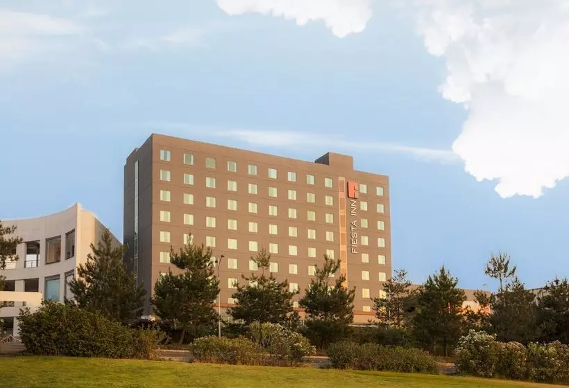 ホテル Fiesta Inn Morelia Altozano