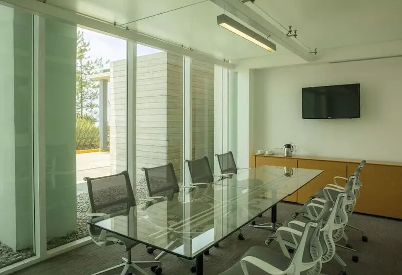 ホテル Fiesta Inn Morelia Altozano