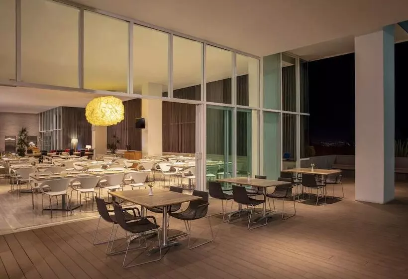 ホテル Fiesta Inn Morelia Altozano