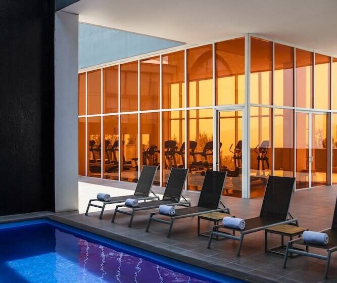 فندق Fiesta Inn Morelia Altozano