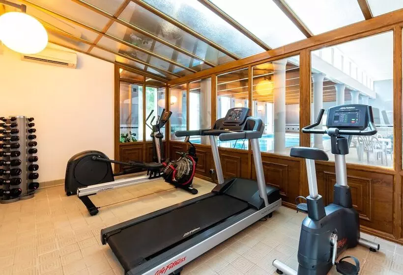 هتل روستایی Cally Palace Hotel & Golf Course