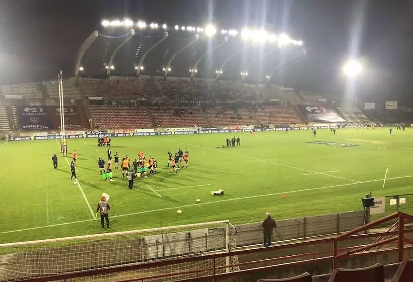 Отель The Originals City, Hôtel Le Pavillon, Béziers Est