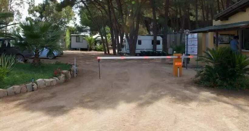 منتجع Camping&village Le Cernie