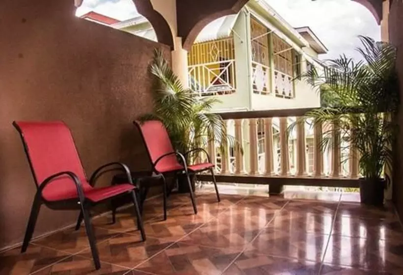 هتل Clock Tower Guest House