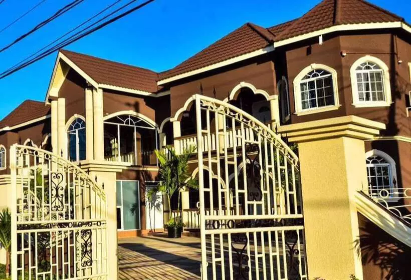 هتل Clock Tower Guest House