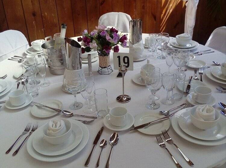 هتل Clock Tower Guest House