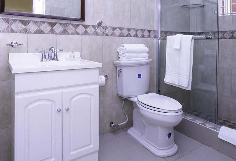 هتل Clock Tower Guest House