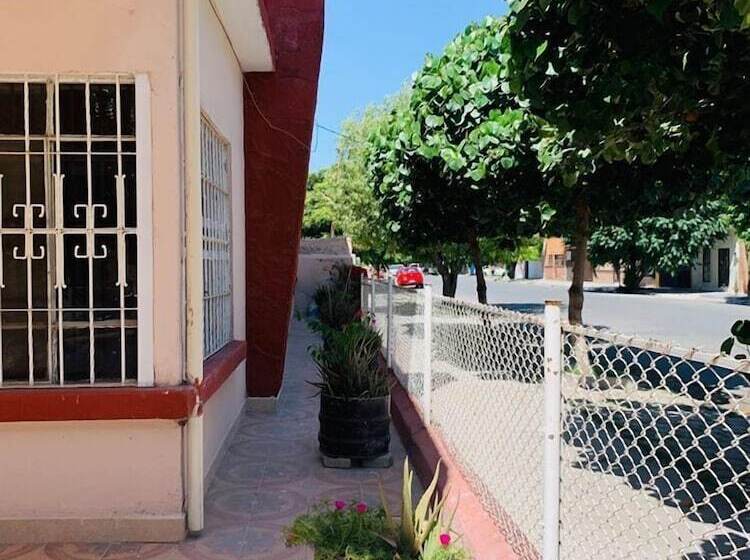 فندق Lagunas House Gómez Palacio