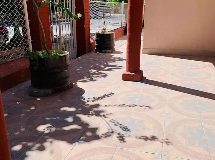 Hotelli Lagunas House Gómez Palacio