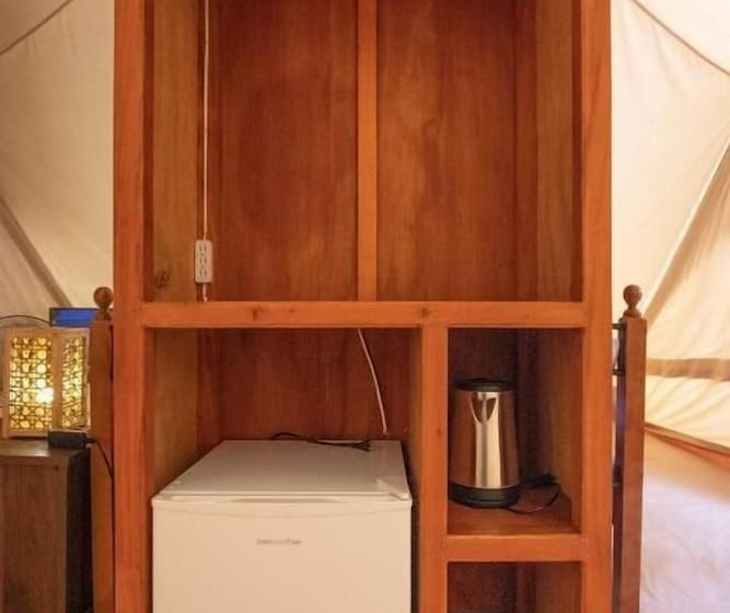 בית מלון כפרי The Acacia Glamping Park