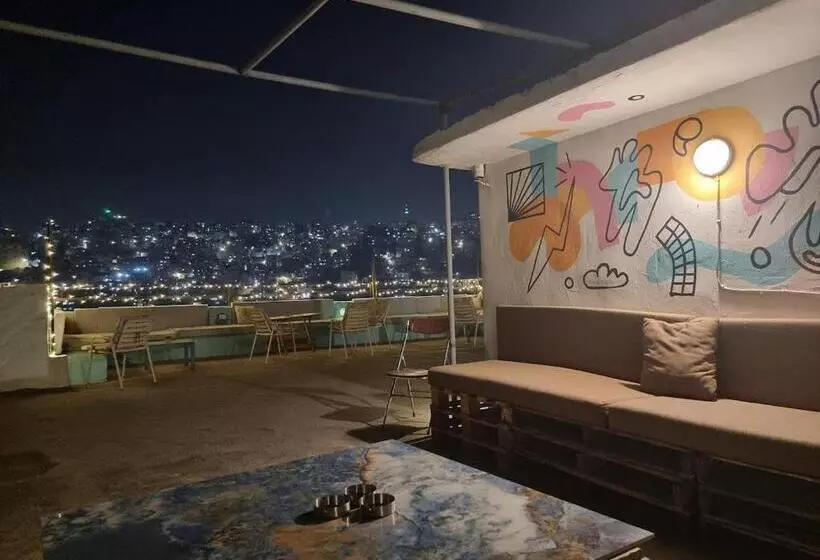 هاستل Rainbow House