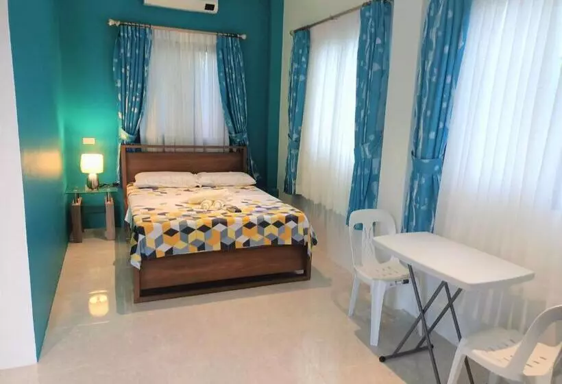 Alona Whitehouses Resort