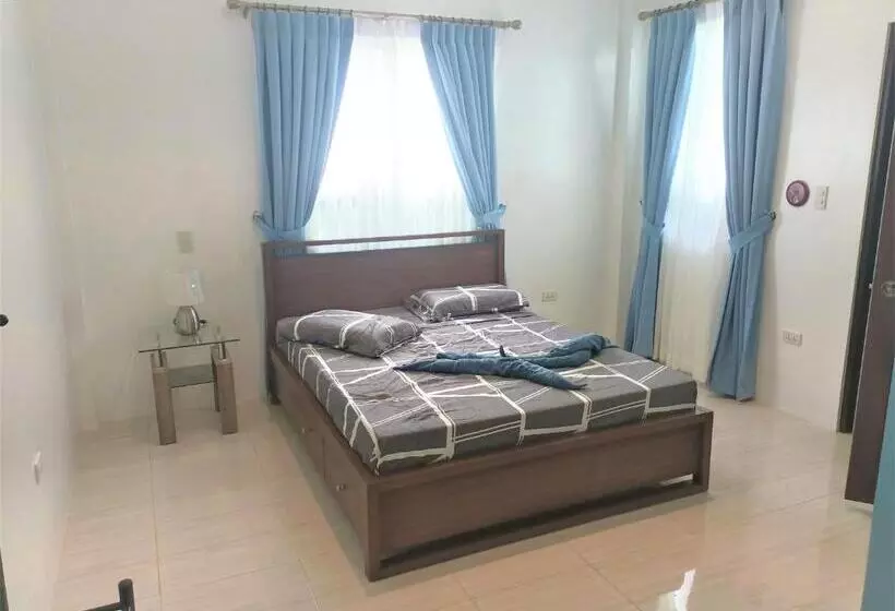 Alona Whitehouses Resort
