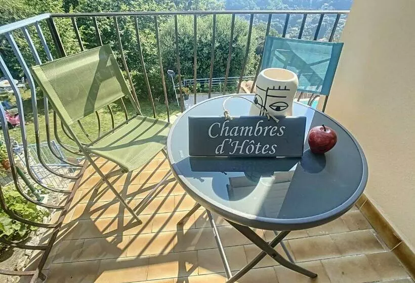 Aamiaismajoitus (B&B) L Arbre De Vie 1949 Route Des Ciappes Menton