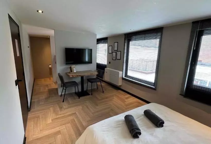 تختخواب و صبحانه Boutique Hotel Le Faucon