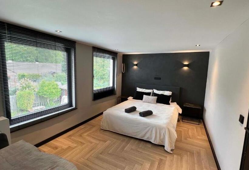 ベッドアンドブレックファースト Boutique Hotel Le Faucon