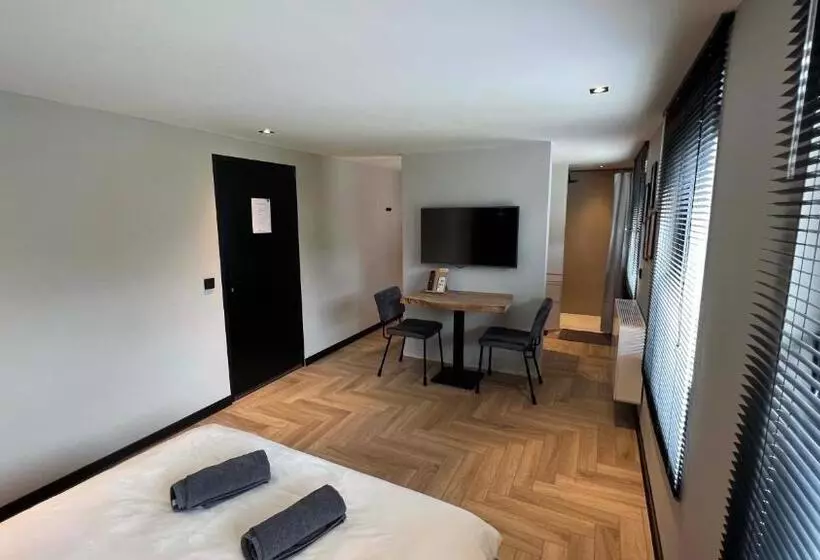 تختخواب و صبحانه Boutique Hotel Le Faucon