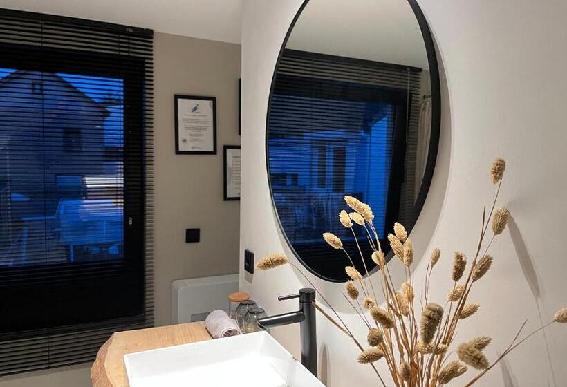 ベッドアンドブレックファースト Boutique Hotel Le Faucon