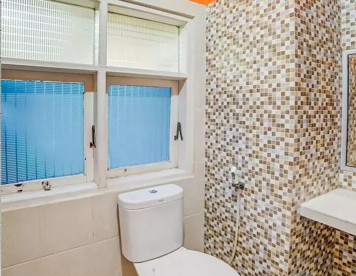 Hotelli Oyo 90980 Al Karim Syariah