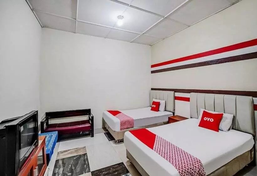 Hotelli Oyo 90980 Al Karim Syariah