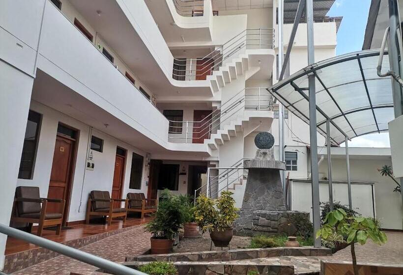 Hotell Urpi Cusco