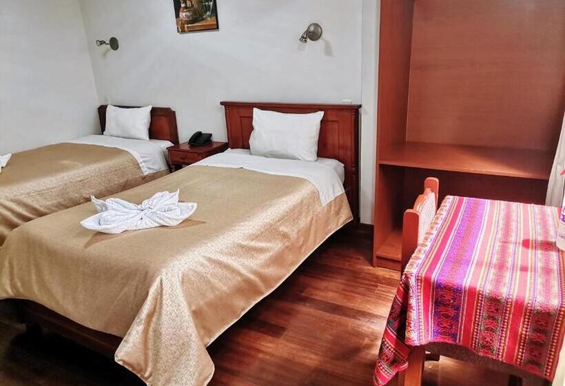 Hotell Urpi Cusco