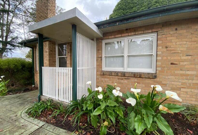 펜션 Mitcham Station Home Stay