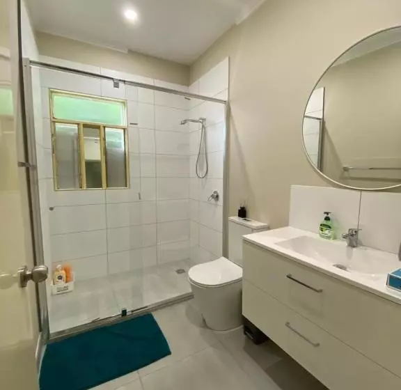 ペンション Mitcham Station Home Stay