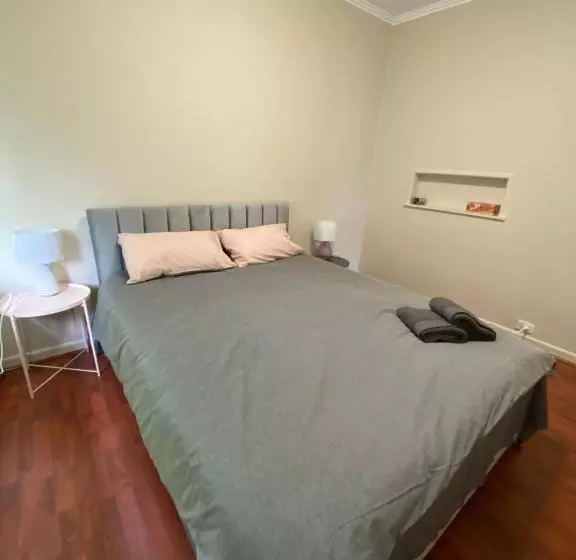 ペンション Mitcham Station Home Stay