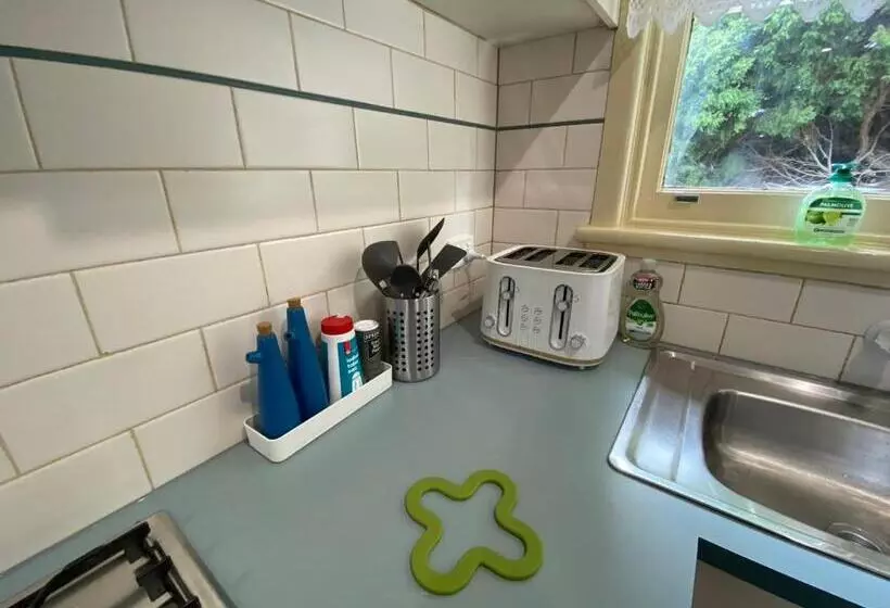 ペンション Mitcham Station Home Stay
