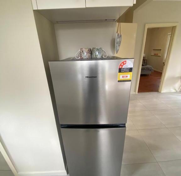 펜션 Mitcham Station Home Stay