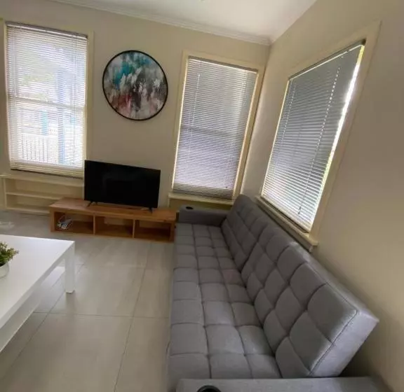 ペンション Mitcham Station Home Stay