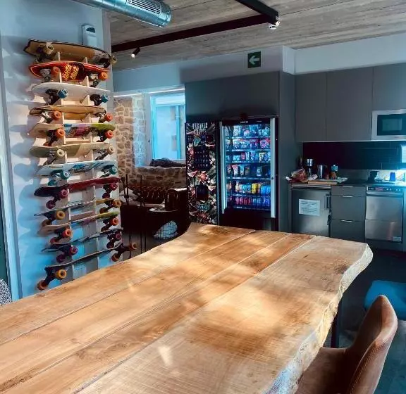 ユースホステル Zarautz Surf House