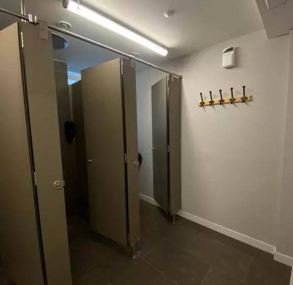 ユースホステル Zarautz Surf House