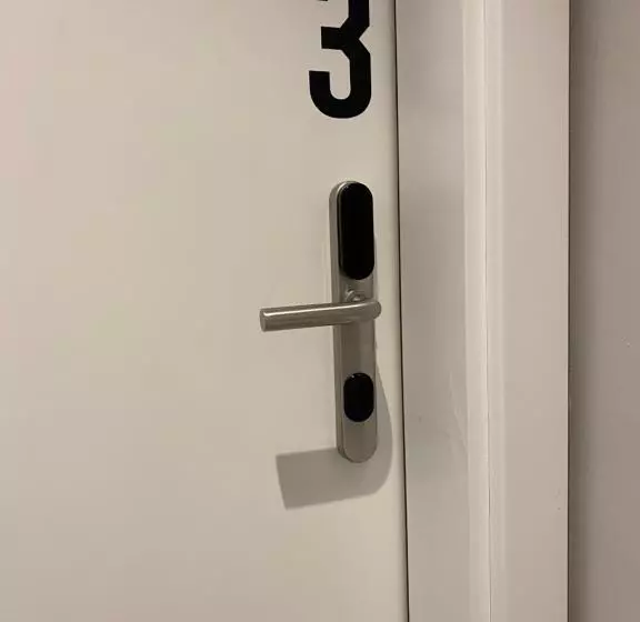 ユースホステル Zarautz Surf House