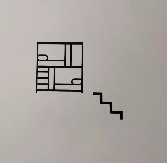 ユースホステル Zarautz Surf House