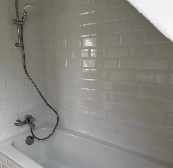 Aamiaismajoitus (B&B) Le Cottage