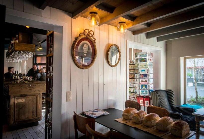 مبيت وإفطار T Een En T Ander