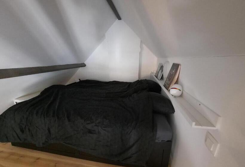 مبيت وإفطار T Een En T Ander