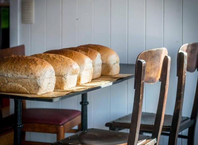 مبيت وإفطار T Een En T Ander