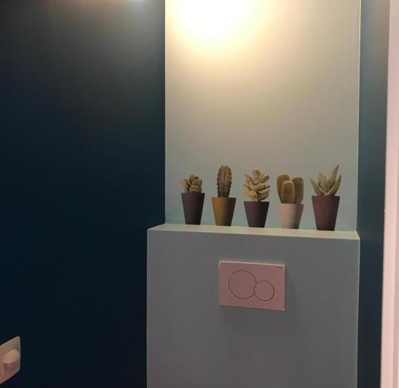 مبيت وإفطار T Een En T Ander