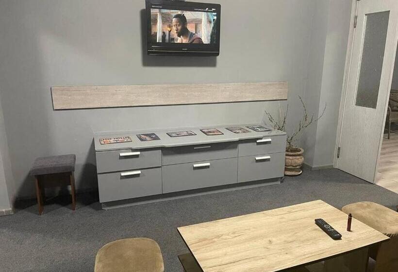 هتل Evita Tashkent